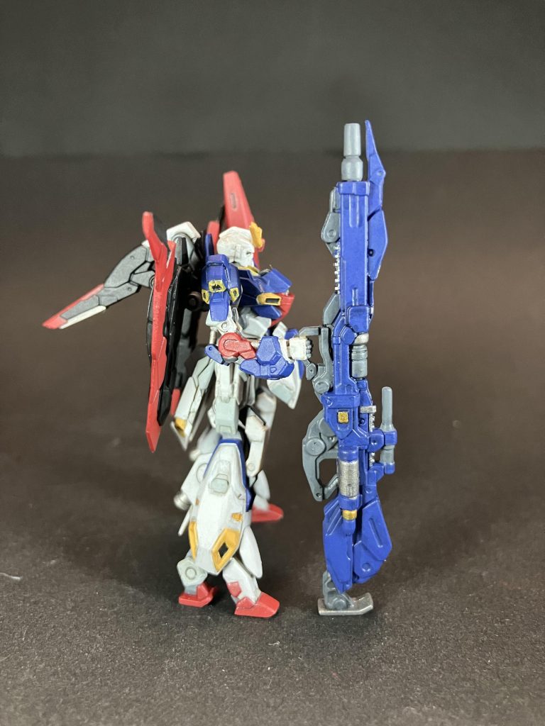 ハイパーメガランチャーは部品の解釈が難しいのですが、こんな感じで良いでしょうか。なんとなくマウントレールっぽくしてみました。