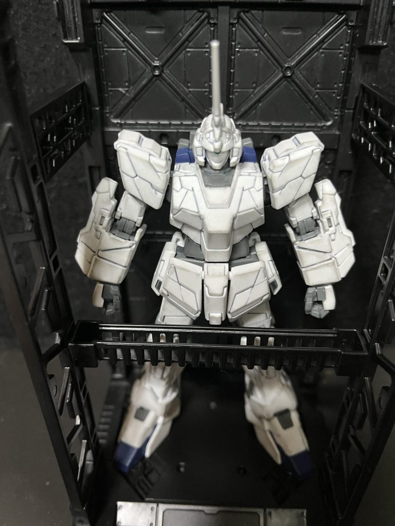 ユニコーンガンダムは特にハンガーが似合うと思うのは私だけ？🥰