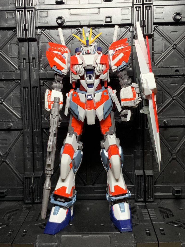 hgだと気にならないのですがMGの二の腕フレーム丸出し部分が結構貧弱に見えて気になりました