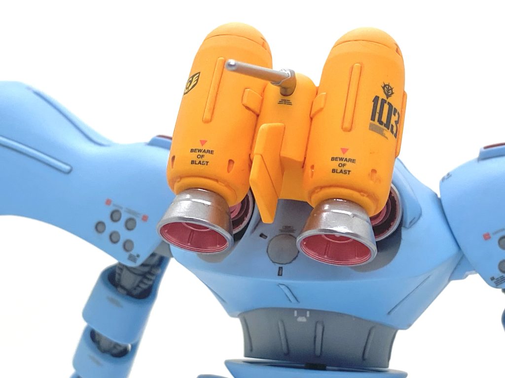 ジェットパック。オレンジも合わせ目が白化しやすい色なので全塗装してます。