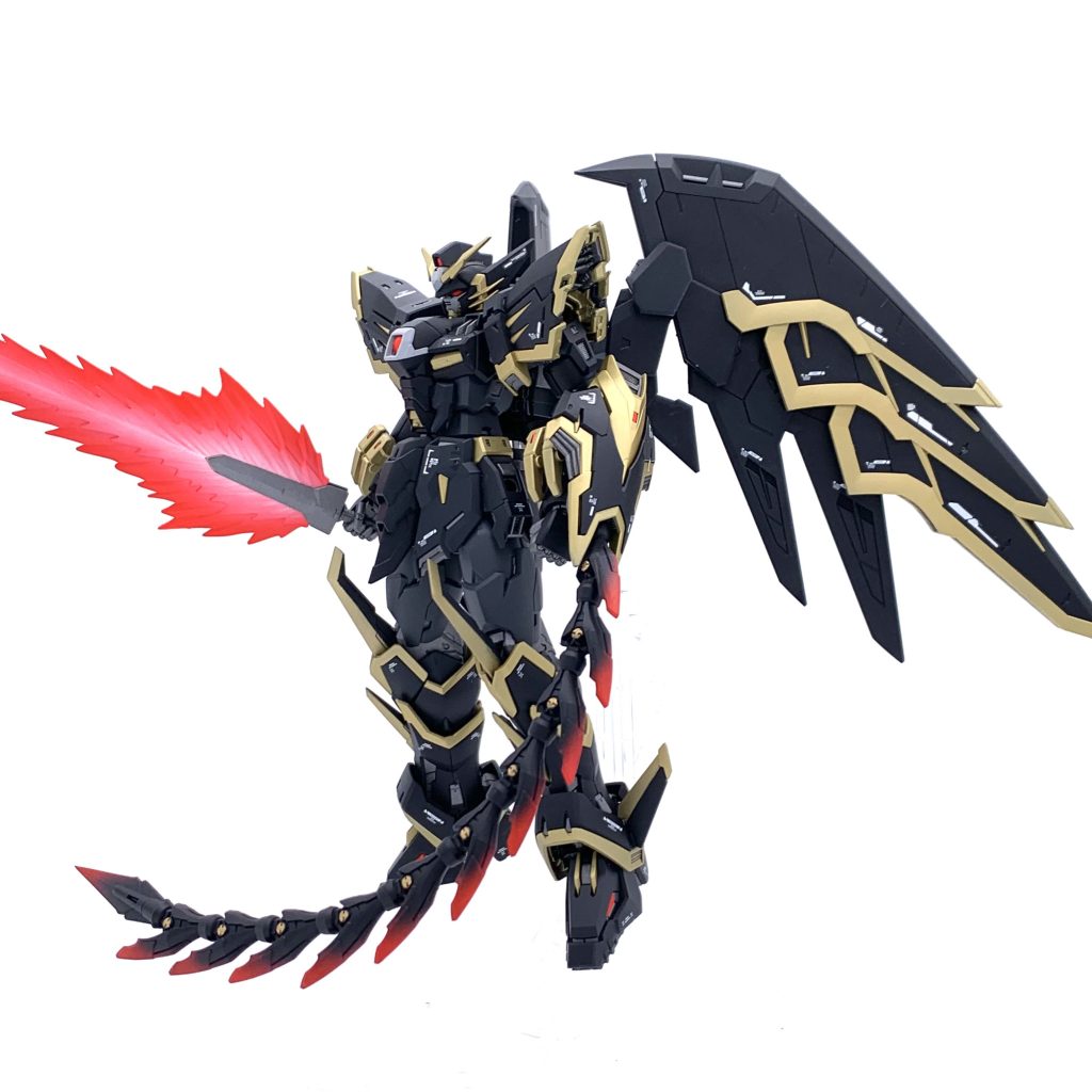 X(Twitter)でコードギアスに出てきそう!なんて沢山言われましたが、まったく意識しておらず自分の好きなように配色しました。