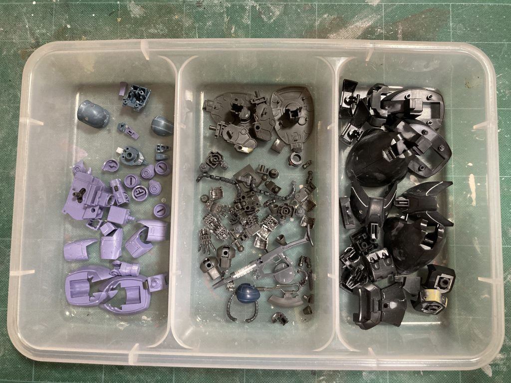 塗装済みパーツ…じゃなくて塗装前パーツですね