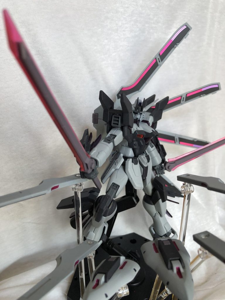 ガンダムセレネ–9枚目/制作者：ROBOM