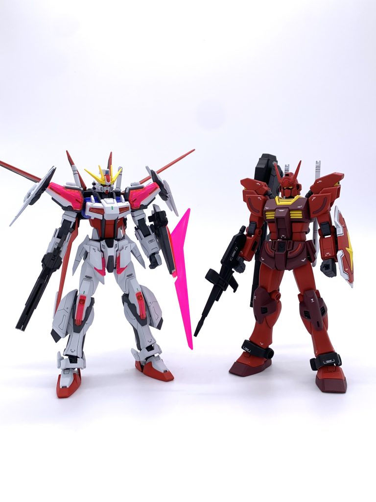 同時製作のビルドストライクとツーショット。ビルドストライクのほうもよかったら見てください。ありがとうございました。