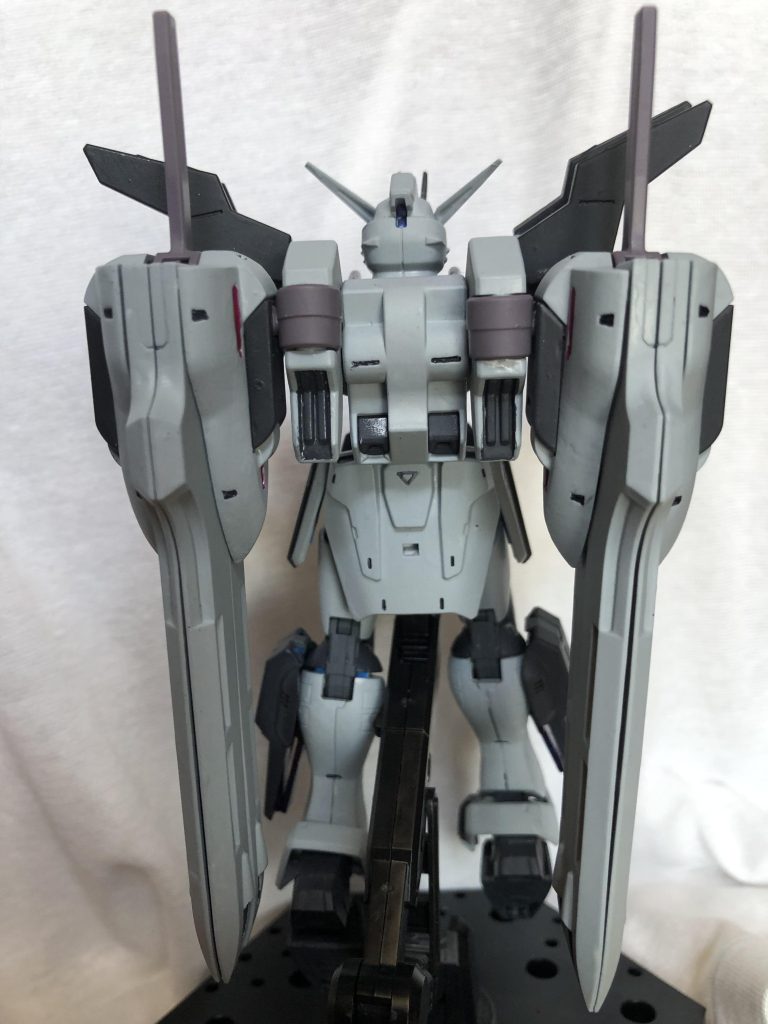 ガンダムセレネ–3枚目/制作者：ROBOM