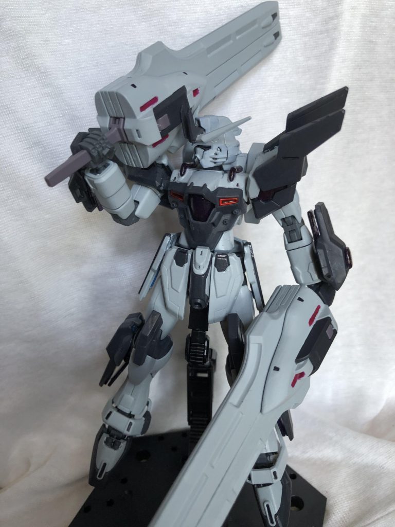 ガンダムセレネ–4枚目/制作者：ROBOM