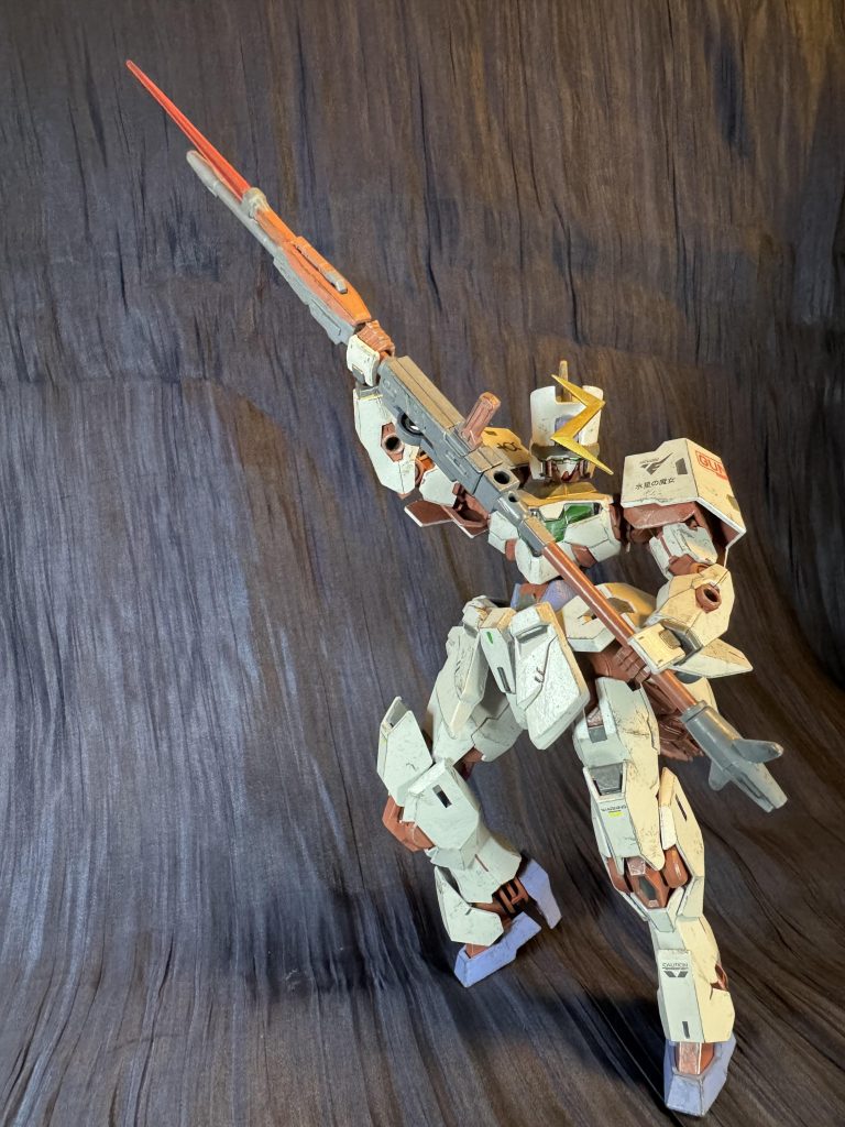 ミオリネの密かな活躍でホルダー争奪闘争は収束へ向かうも、学園内では「ミオリネ仮面」「キュアレンブラン」などと呼ばれ正体はバレバレ。「ぴっちりラバースーツで暴れるいかがわしい女生徒がいる」と風紀委員に目をつけられ活動停止を余儀なくされた。一方その頃、GANDスーツ着用のミオリネ画像を見たシャディクゼネリは顔を真っ赤にし、興奮した様子で刑務所脱獄を決意したと言う。 水星の魔女劇場版「逆襲のシャディク」へ続く(うそ)。