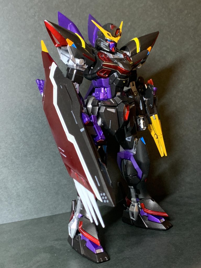 今回はテカテカ新車感を出したかったのでデカールは貼ってません。というのは言い訳で水転写付いてなかったから貼らなかっただけです。