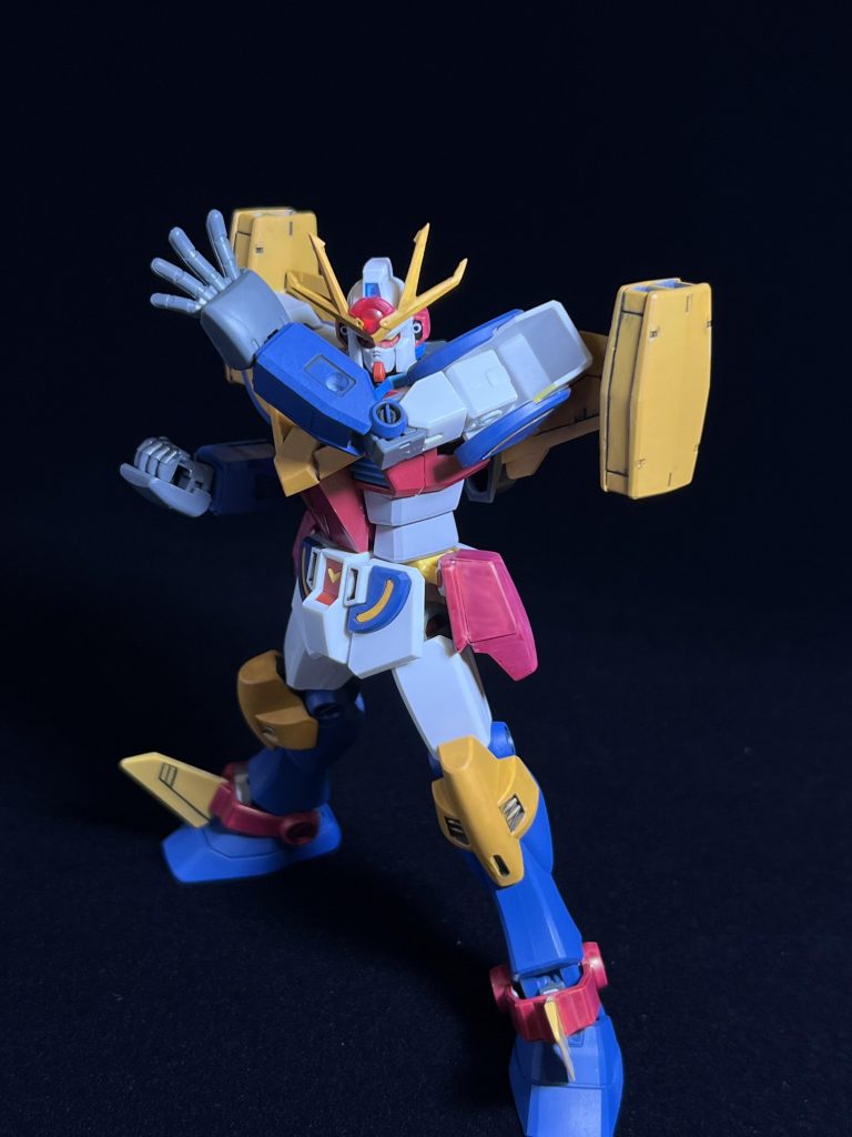 必殺技「ラー・アタック」(目眩し)額のクリスタルからスタン効果のある強烈な光を放ちます!