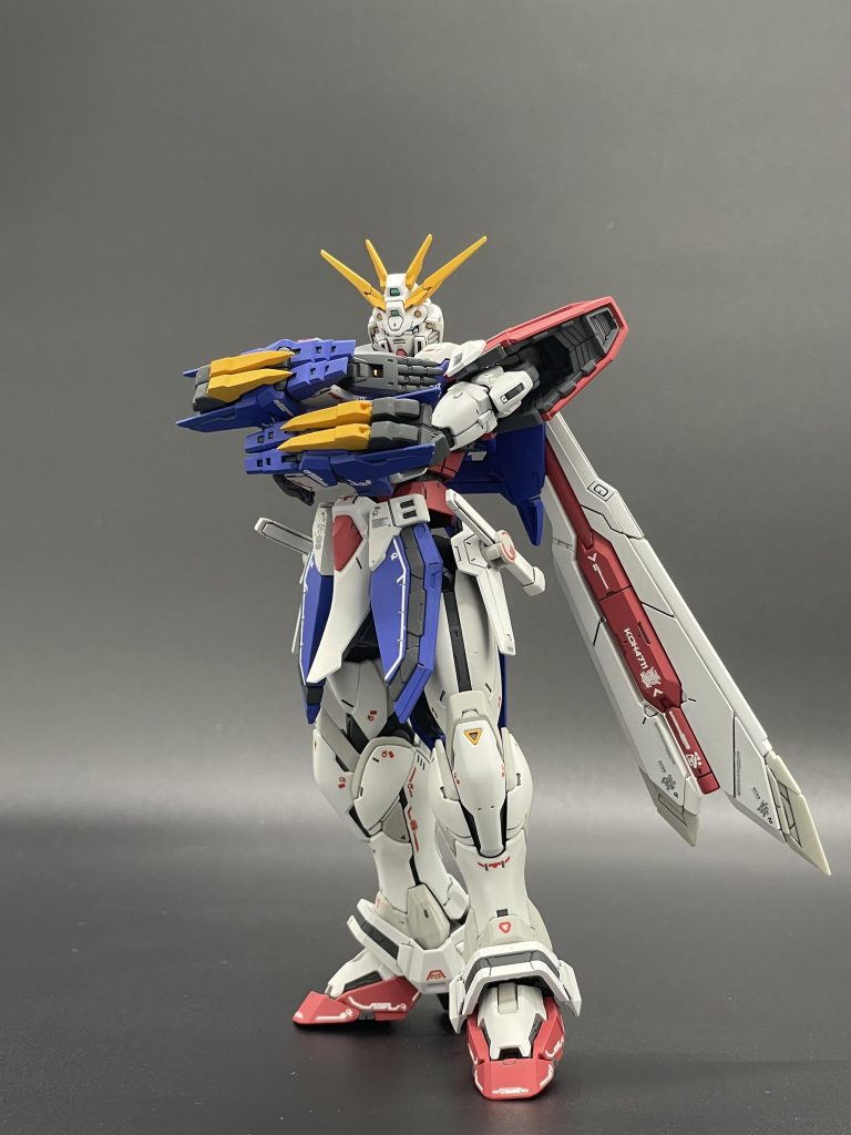 ゴットガンダムといったら腕組みポーズ