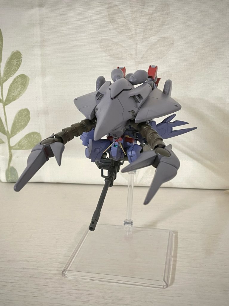 MA形態に変形します。本体がコバンザメみたいにヴァルヴァロにくっつく形なので、レモラと名づけました٩( ᐛ )و