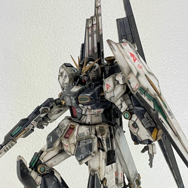 逆シャア第２段。名作キット、RG νガンダム。