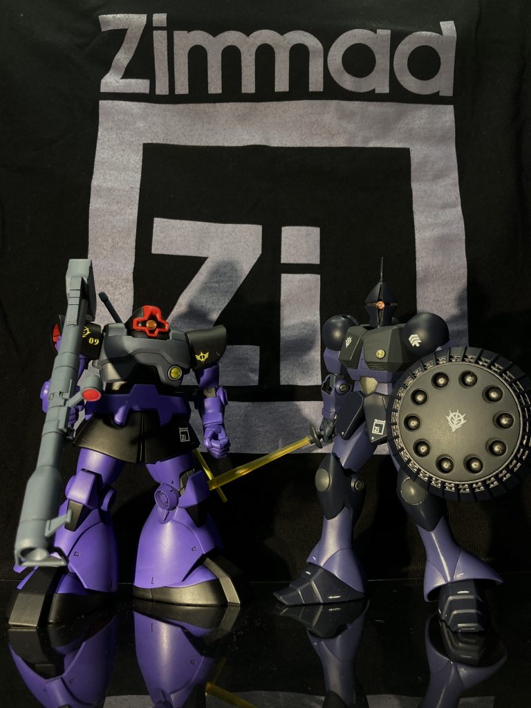 ちなみにバックのツィマッドロゴは、ネット通販で手に入れたツィマッドTシャツであります。見つけた瞬間にポチってしまった笑https://cospa.co.jp/detail/id/00000068613アニメTシャツなのにコア過ぎてアニメグッズに見えないのがポイント。