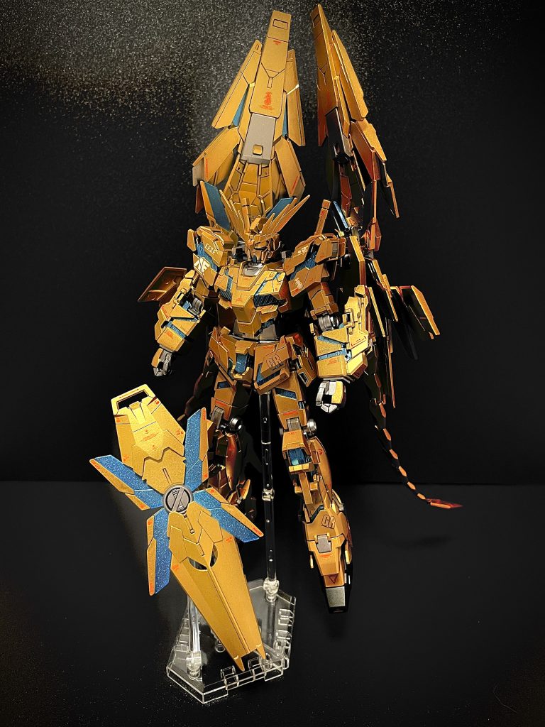 UVライト無しだとこんな感じサイコフレームのギラギラをもっとグラデーションかければメリハリが出たかもですね!