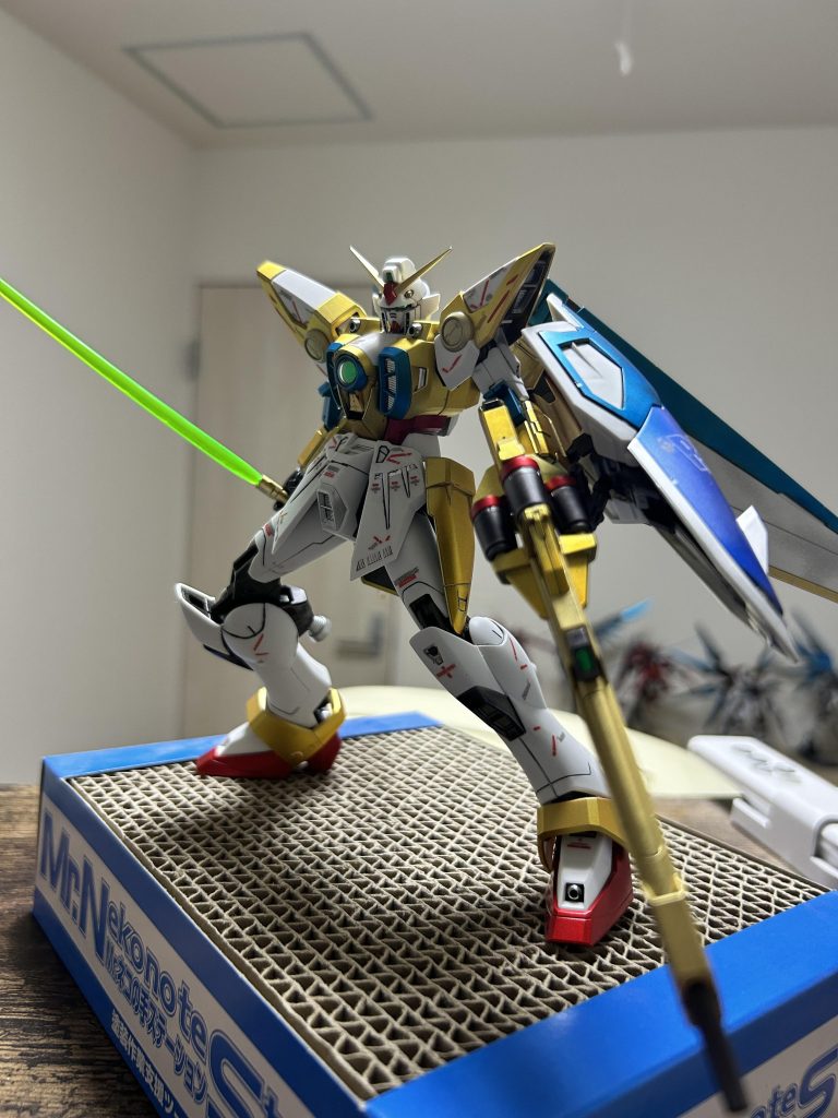 ちょっと引きで。