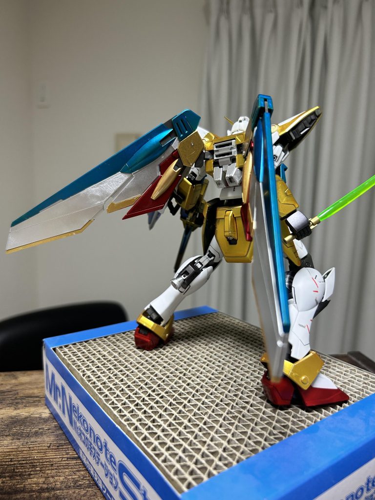 後ろから。後ろはあんまりデカール貼らないので寂しいですね。