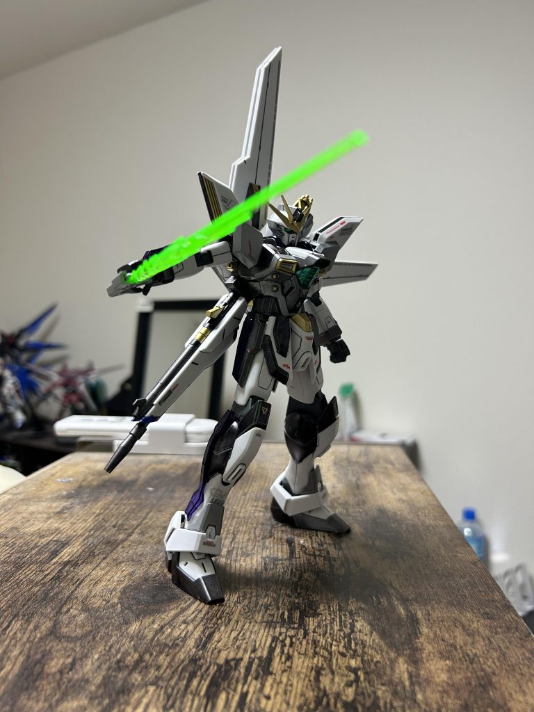 下アングル。このビーム刃は好き。