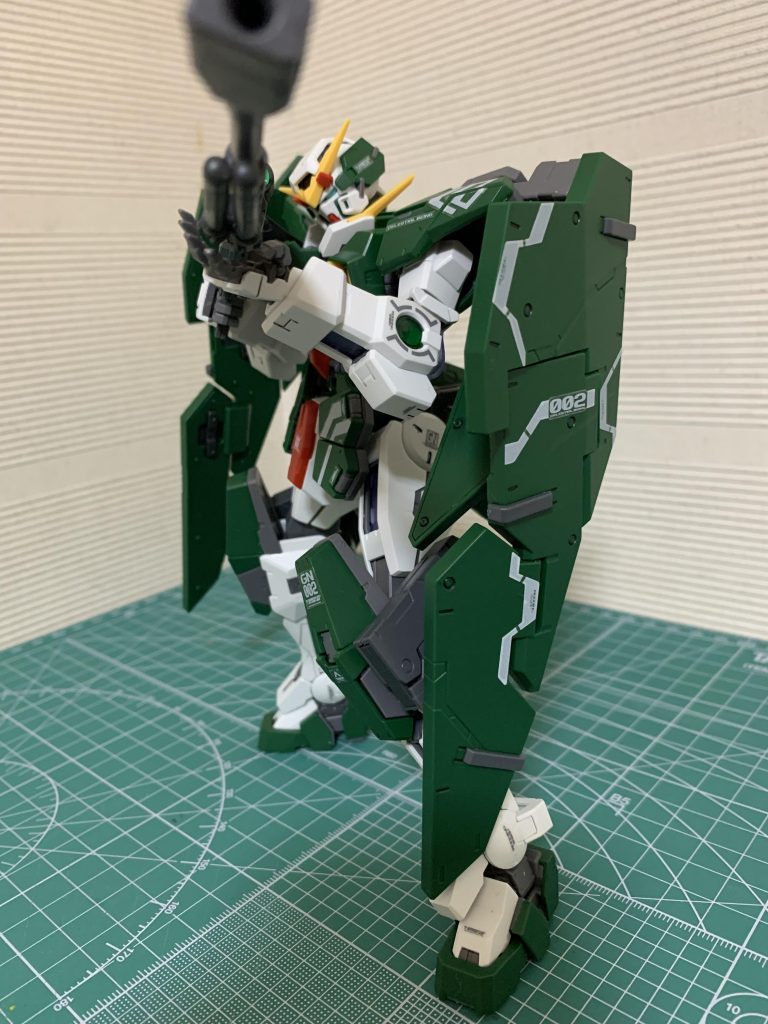 ガンダムデュナメス–3枚目/制作者：のん