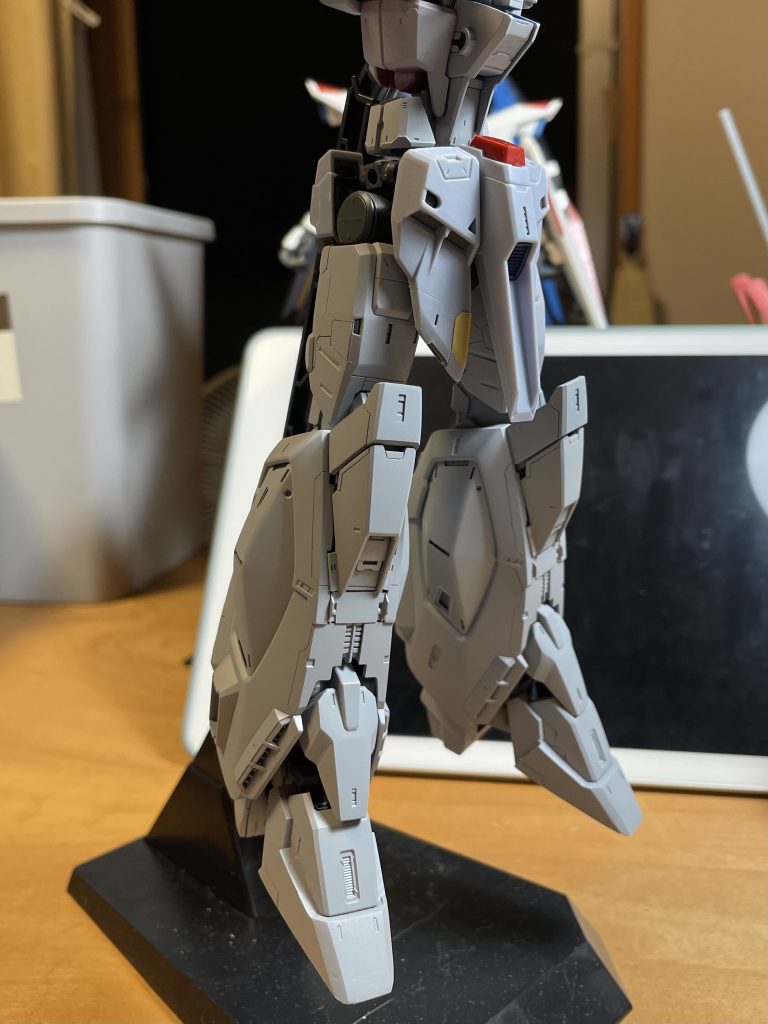 胸部から脚部の改修風景幅増しは今後の課題です今回の幅増し方法はあまりよくなかったです