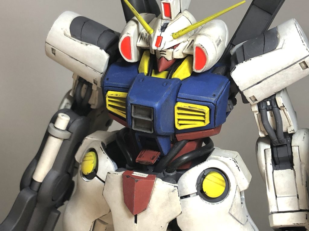 コクピットハッチは開きます。