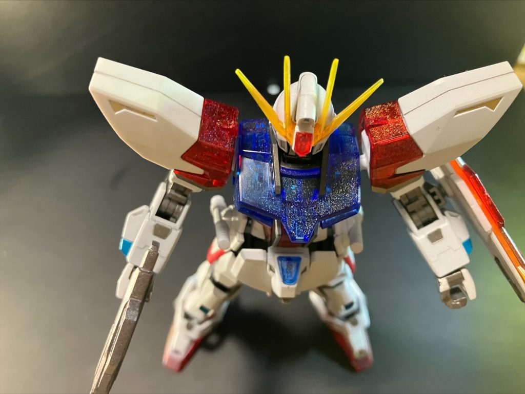 クリアパーツは上から月光蝶ホロでコートして、ラメパーツっぽくしてます。今回やりたかったところです。写真だとあまり綺麗に映ってないかもしれないですが、実物だと光と角度によって虹色に反射して綺麗です。