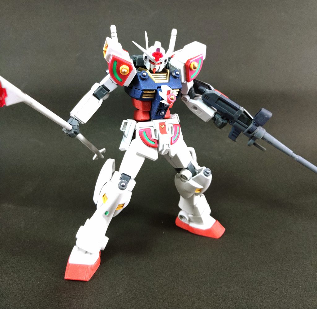 ラーガンダム組んでみると、やたら改造したくなるプラモデルです。手を入れる余地をあえて広く取ってあるシンプルかつ懐の深いキットです。おかげさまでガンダムタイプのモビルスーツを10年ぶりぐらいに完成させられました。ラーガンダム良い(^o^)