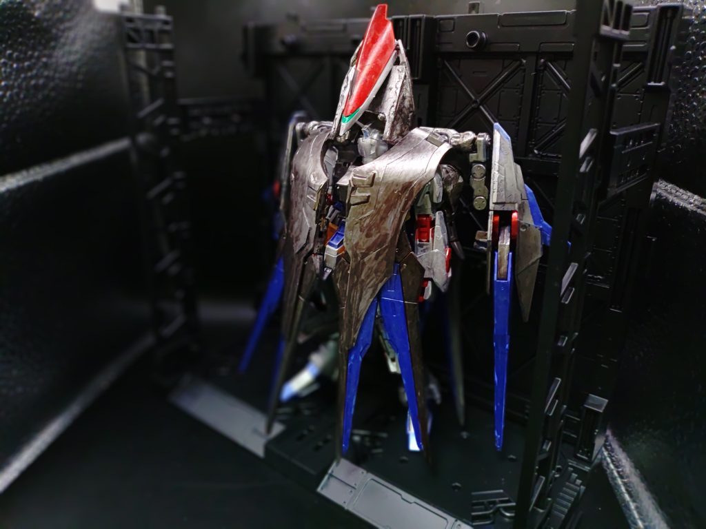 ◯サイレントゼロ モード本機の最大の特徴であるダミーモード。ストライクフリーダムとして運用すると政治的批難を受ける事を避けるため、別機体として運用するダミーモードです。普段はサイレントゼロという名で運用しています。