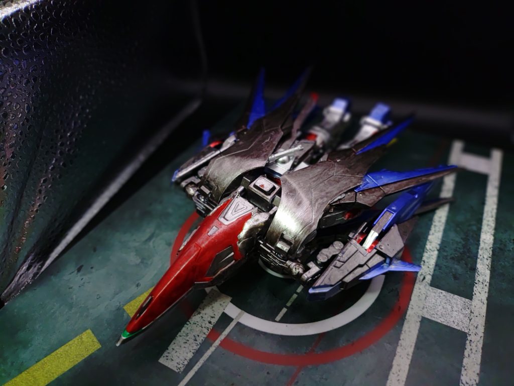 ◯武装・31mm近接防御機関砲×2・ルプスビームライフル改×2・クスィフィアス3レール砲×2・シュペールラケルタビームサーベル×2・モノフェーズ光波シールド改×2・ヴレイブツヴァイランス×2・ヴレイブドラグーン改×12・ヴレイブクローク