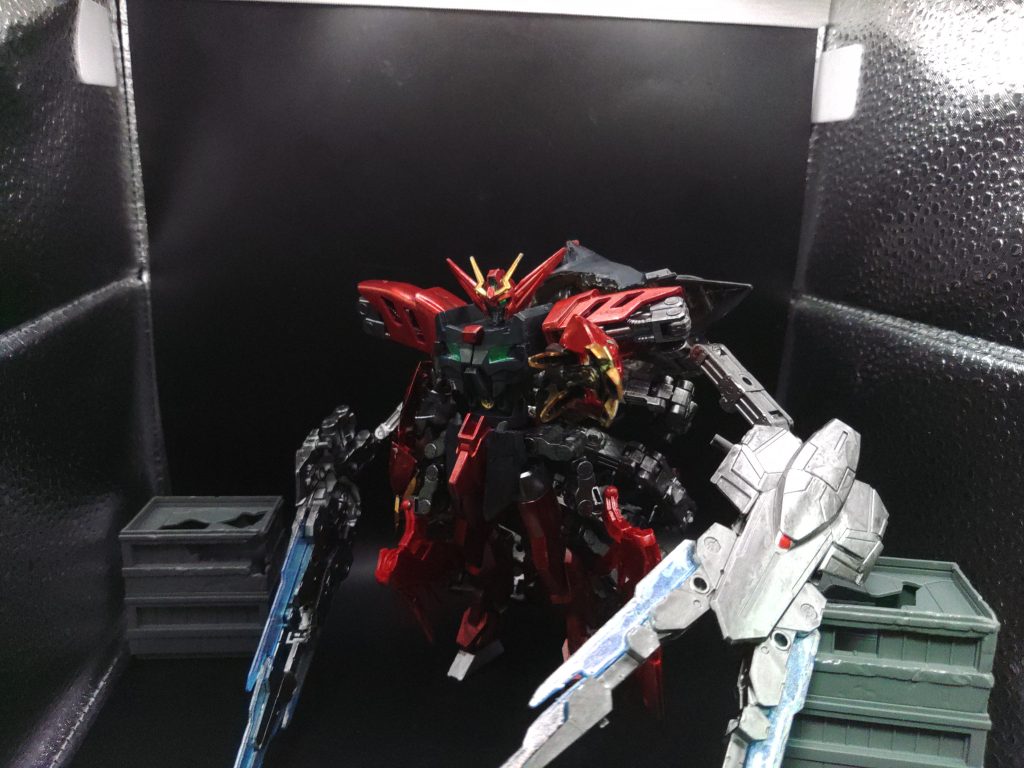 ◆スペック・トリプルメガソニック砲×1・ストライククロー改×2・ギガンティックシザース改×2・シザースビームキャノン改×2 ・ラジエーターアームズ×10・バックウェポンシステムHC×1○特殊装備・フラッシュシステム・ミノフスキードライブ(光の羽)