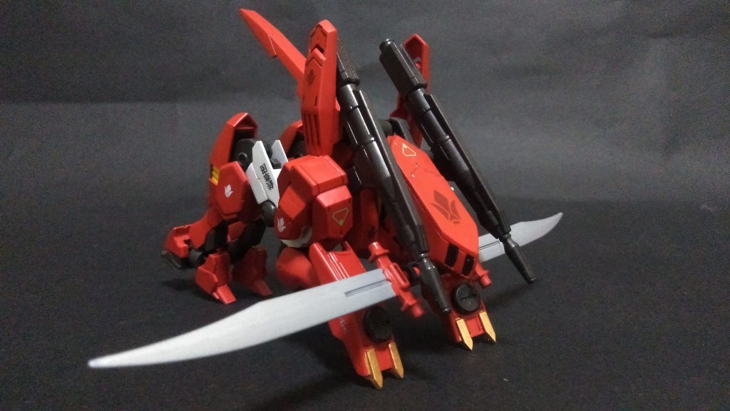 四足歩行形態・前傾姿勢つまり、おすわり。