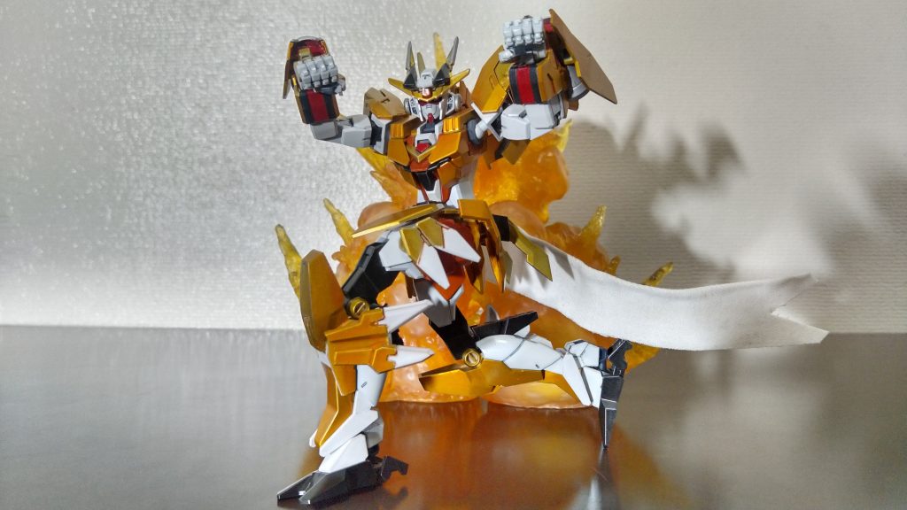 「撃槍！ガンダム・ガングニール！！」