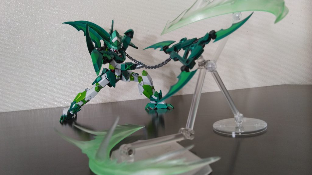 「凶鎖・スタaa魔忍イイ(きょうさ・すたーまにー)」鎌を連結して手裏剣状にして飛ばす技デス!鎌って何なんだデス!??