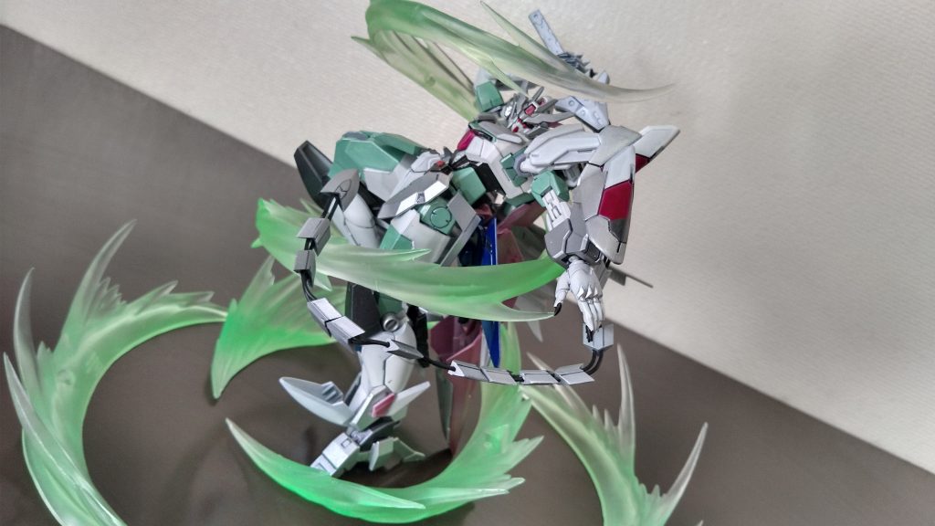 「SILVER†GOSPEL」まるで新体操のように動きながら周囲の敵を切っていく技。