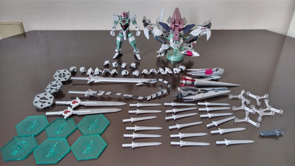 付属品一覧。短剣がめちゃくちゃ多い!LiNKERをキメながらやらないとやってられなかったぜ!