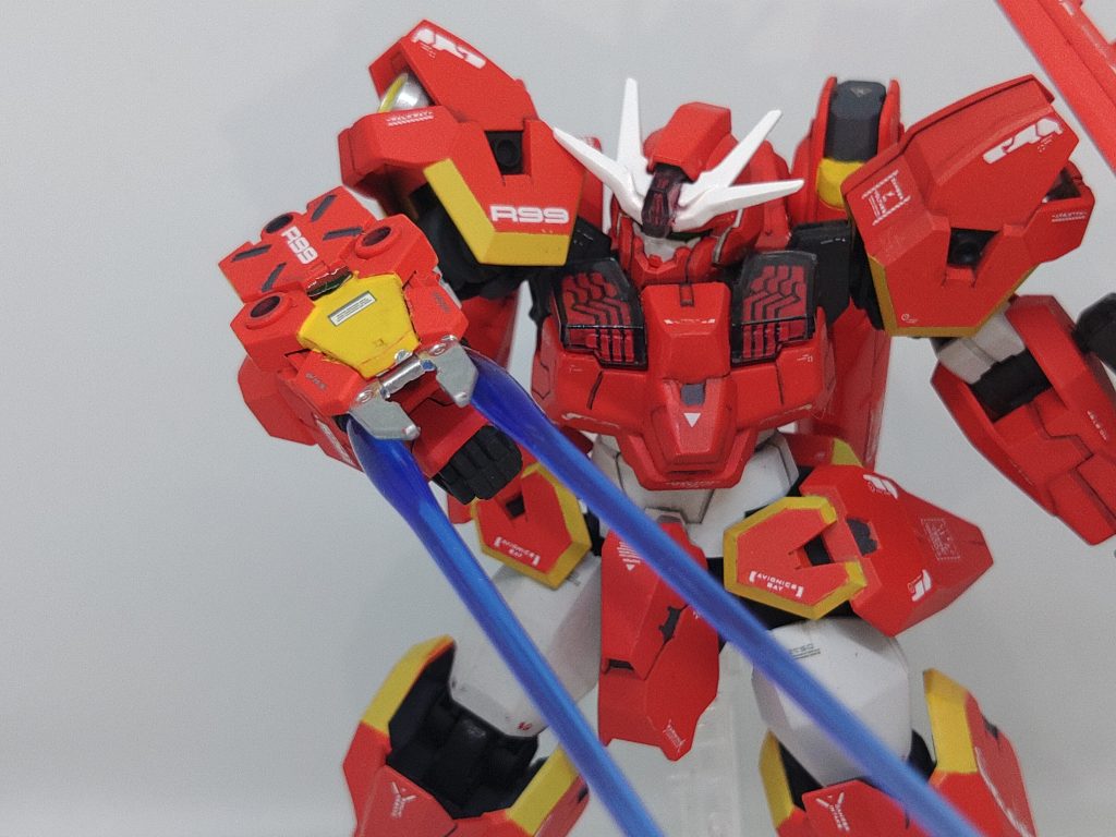 2連ビームガンはビームサーベルとしても使用でき、とっさの対応や不意打ち等に使われる。