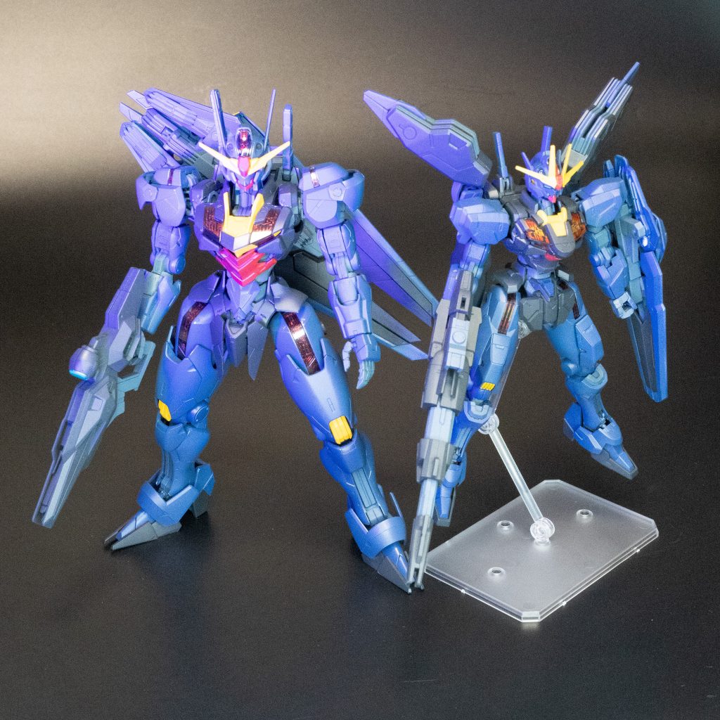 右はこのあと仕上げ予定のHGガンダム・エアリアル(改修型)のティターンズ仕様風。紛失したパーツがあってバンダイさんに請求中です…。ご覧いただきありがとうございました!!!