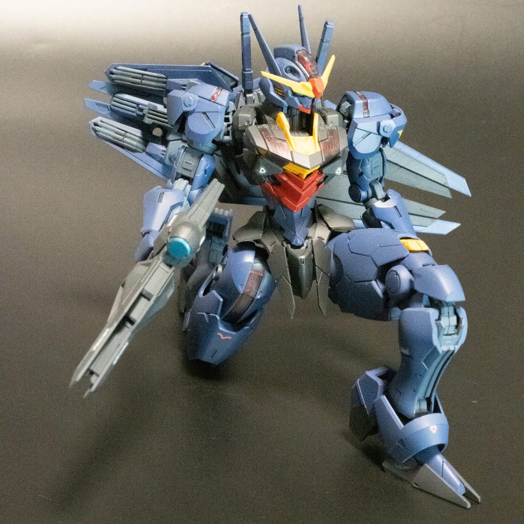 FMエアリアルは流石の稼働範囲でいろんなポーズが無理なく決まります