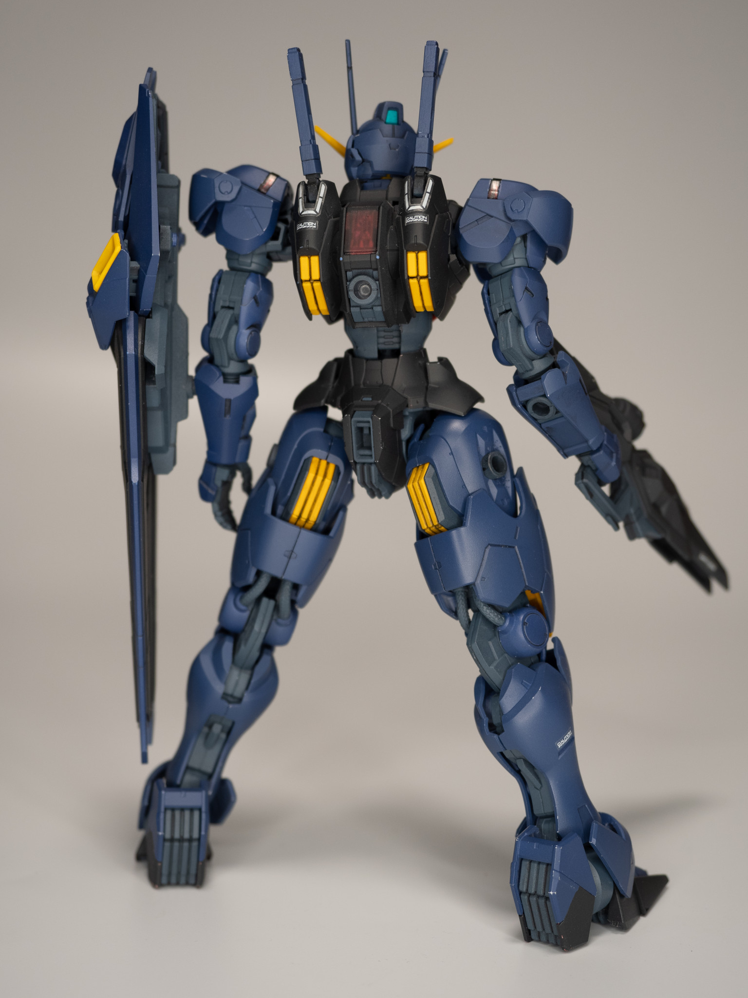 ガンダム・エアリアル（ティターンズ仕様風） FM 1/100（白背景で再 