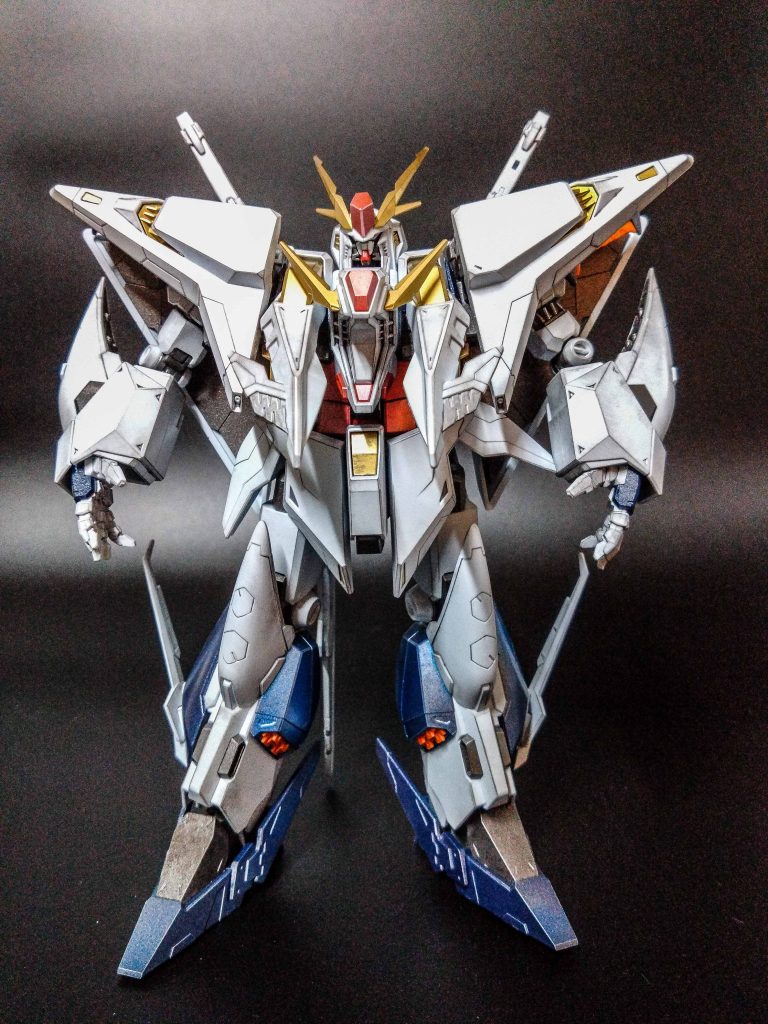 なにせ写真が下手なものでアレなんですが。エッジ強調にメタリック箇所はシルバーとガンメタを使ってます。マイナスモールドはボールペンも使ってます。