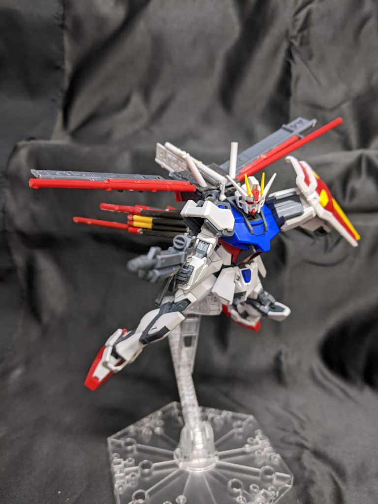 差し替えでそれぞれのストライカーパックに換装可能に！