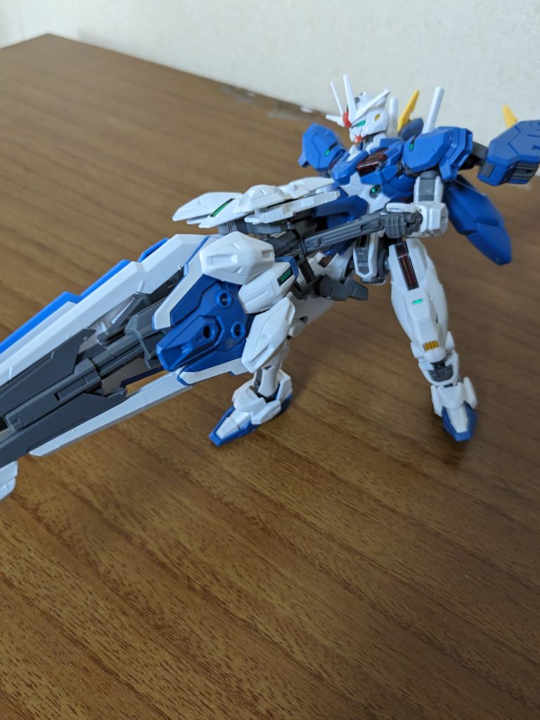 立ちやがった····