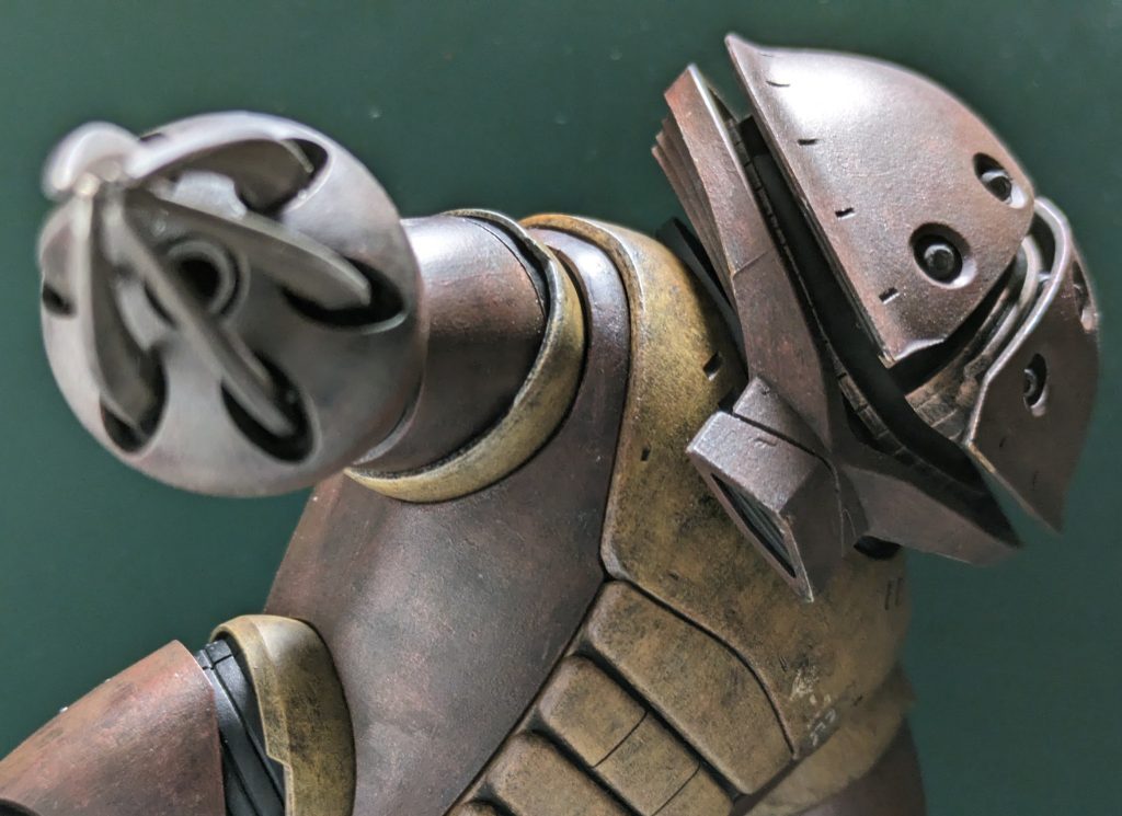 斜め下から煽り