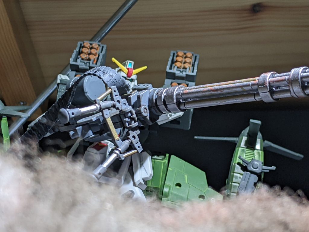 ガトリングの雨を降らせるとんでも機体。