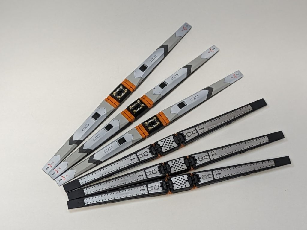 ファンネルの裏の部分も塗り分け。今回でだいぶマスキングがうまくなったと思います。いい練習になりました。コンテナにはめ込む部位(オレンジのとこ)は塗装剥げてますが…気にしてもしょうがないのでこのままです。塗装後全くはまらなくなったので、コンテナの方を少し削ってます。※制作ストーリーに詳細載せてます。