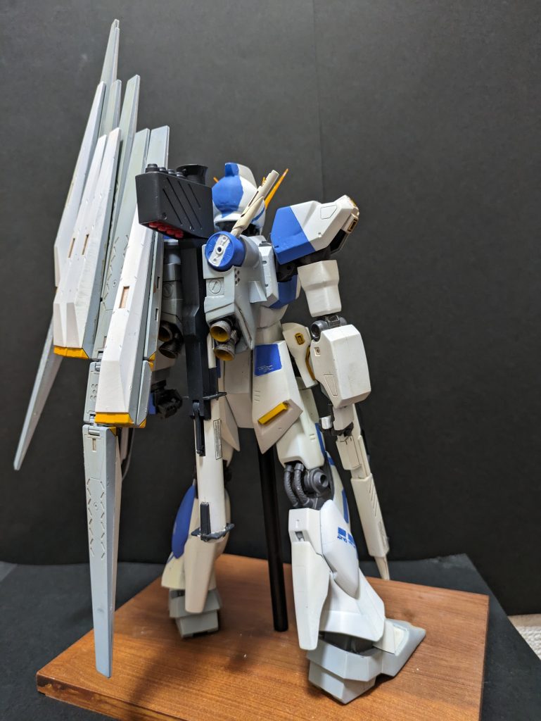 ファンネルは欠品してましたのでMGのモノを某オクにて落札して使用しております。