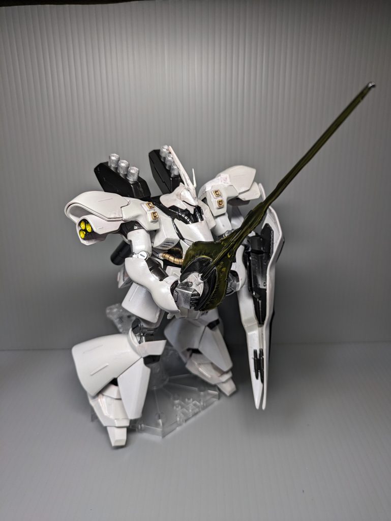 白サザビー–4枚目/制作者：low