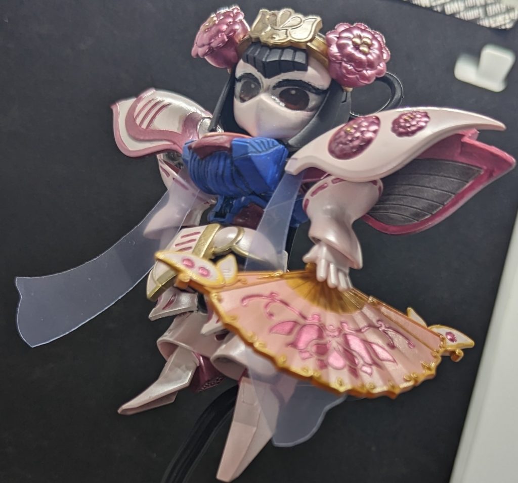 以上、貂蝉キュベレイでした。作り始めたのも遅かったしドールアイ化で力使い果たしてしまいましたが良い実験は出来たんじゃ無いかと、他のガンダムキットに生かせるかは不明ですが…。