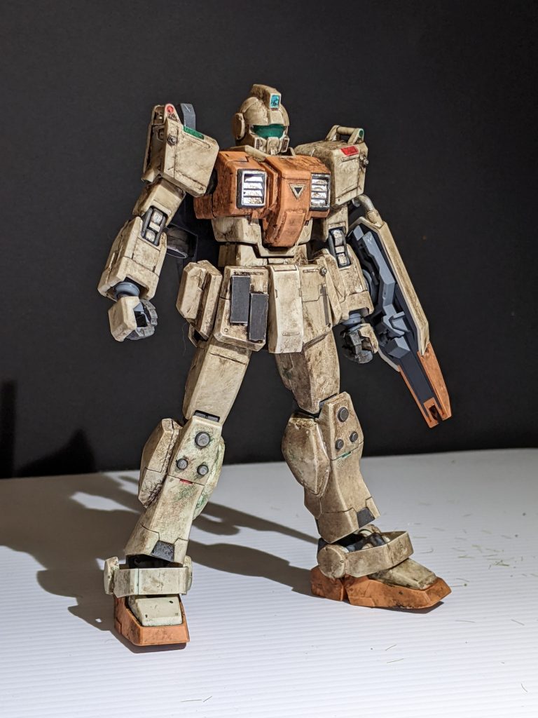 主な変更点はバックパックで、一部装甲には、配備されてから時が経ち、現地で修繕された装甲に、戦線の激しさを表すため、ポリ手袋汚しでリアルに近い汚しにしてあります。