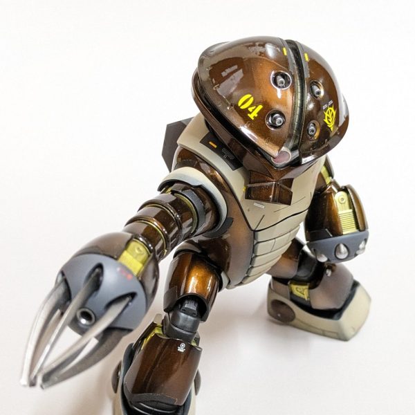 MGアッガイ　キャンディーグラデーション全塗装済み完成品　水転写デカール追加 グラデーションキャンディアッガイ｜きょんしーさんのガンプラ