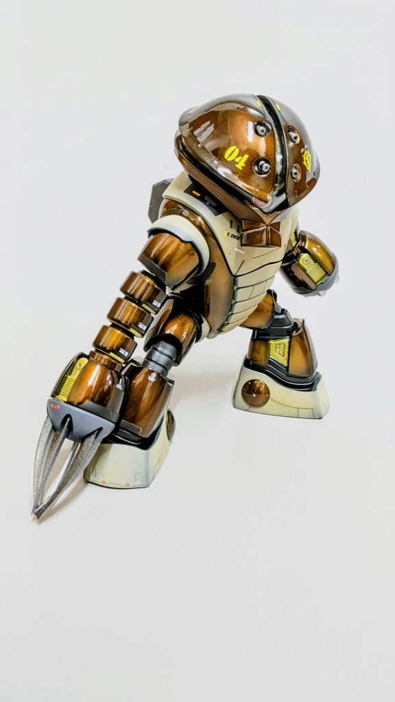 水陸両用なのに一部外装を分割して内部ディティールを露出させてしまいました。錆びるかも。フレームのsbブラスの色と質感がよくマッチして良いアクセントだと思います。